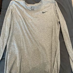 Women’s long sleeve dri fit shirt size L